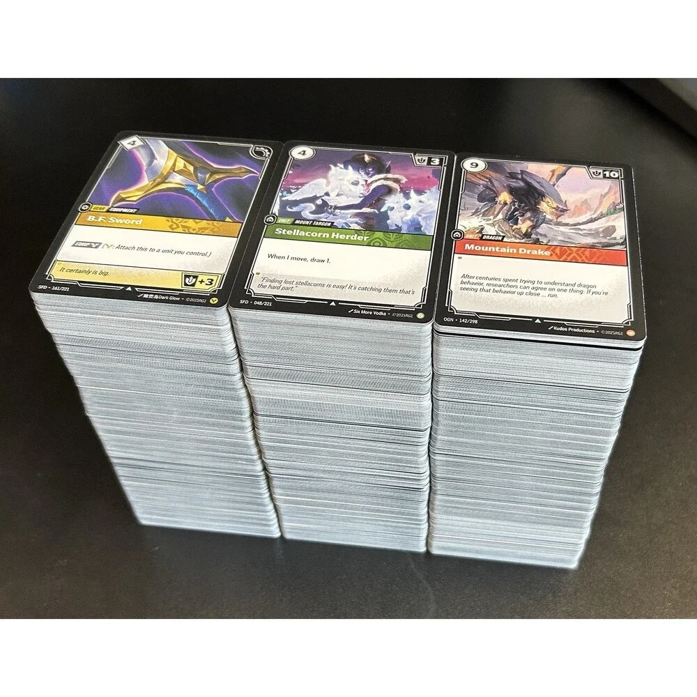 Lot of 1000+ Riftbound: League of Legends Trading Cards with Holos
